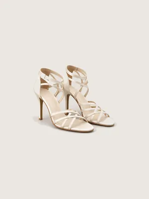 AI-generated product photo of the cream lattice, one of the pieces in the Someone Shop.